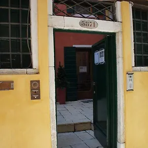Oda ve Kahvaltı Dose Venedik