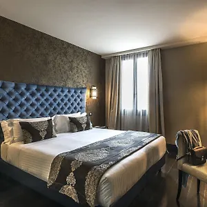 Times Hotel