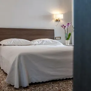 ca-dore.hotelslidodijesolo.com/