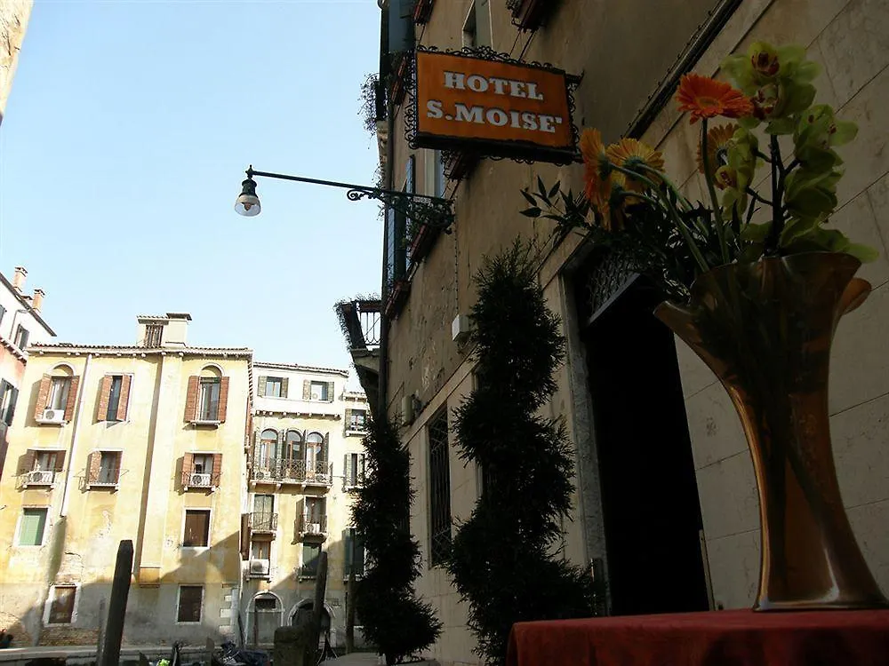 Hotel San Moise Venice Italy