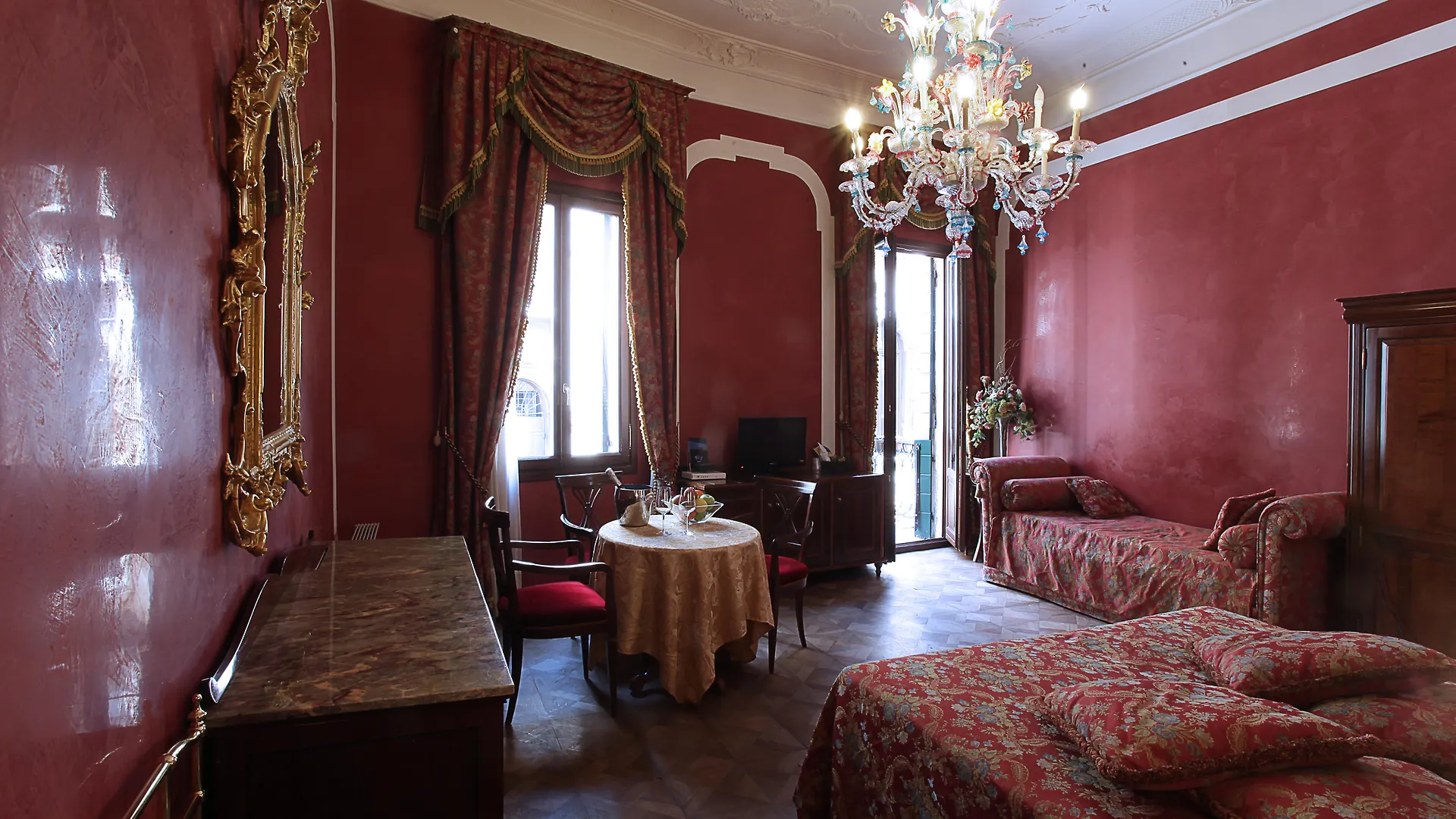 ***  Hotel San Moise Venice Italy