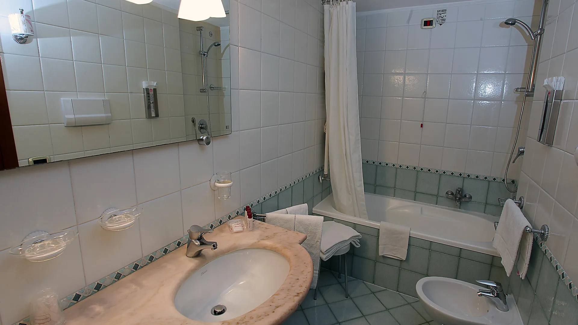 Hotel San Moise Venice 3*,