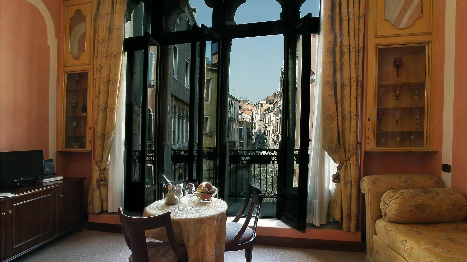 Hotel San Moise Venice