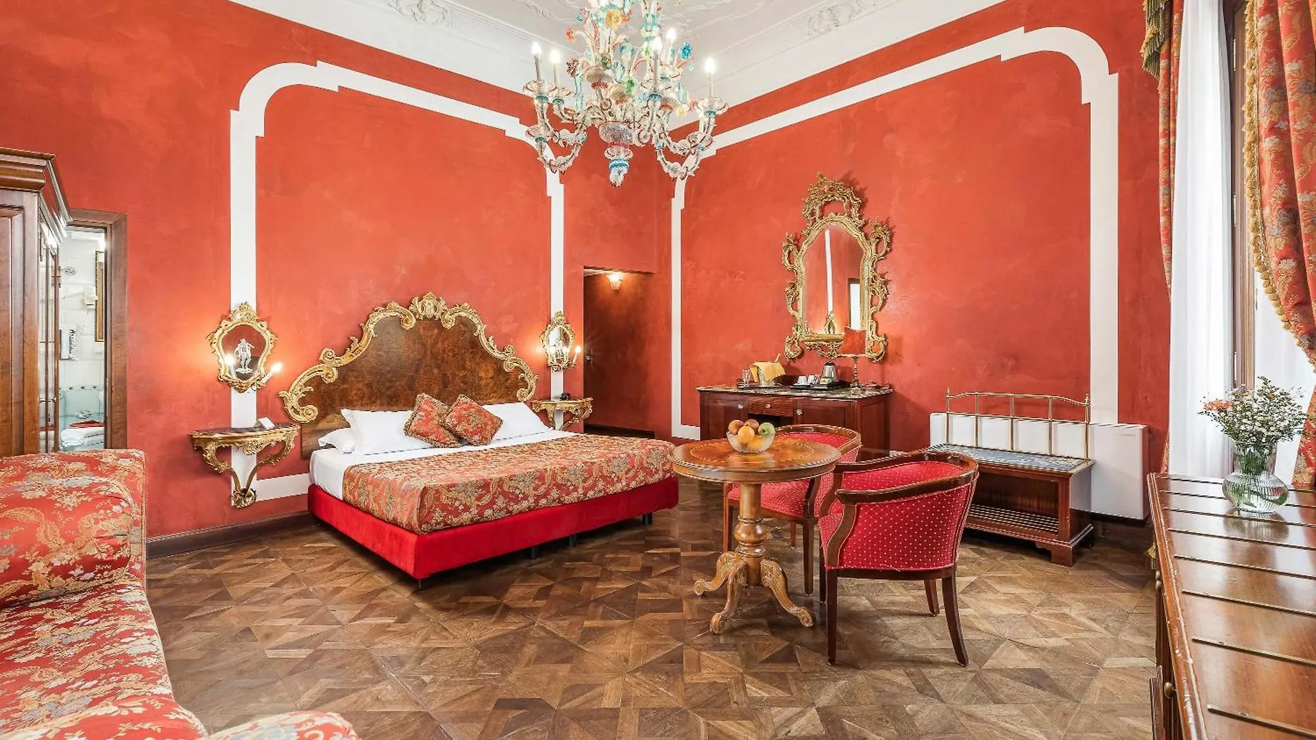 Hotel San Moise Venice 3*,  Italy
