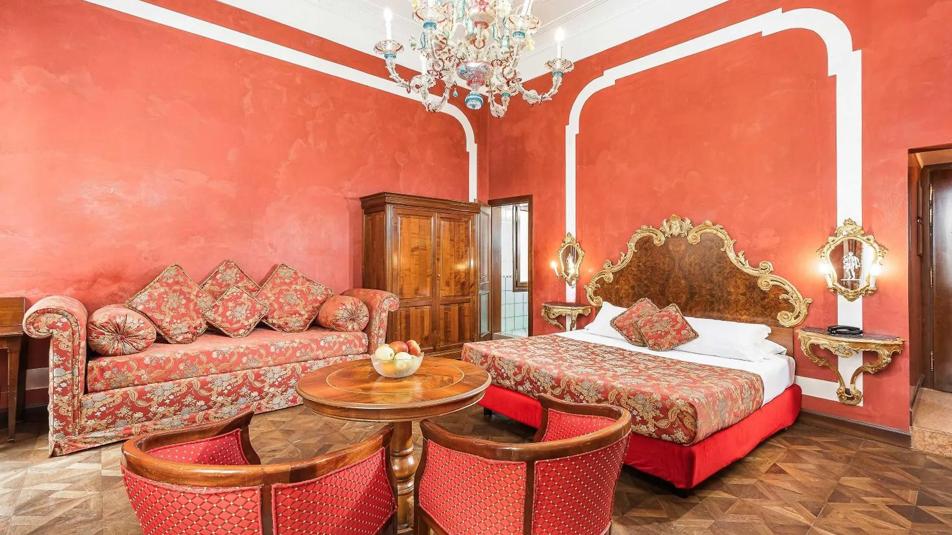 Hotel San Moise Venedig 3*,