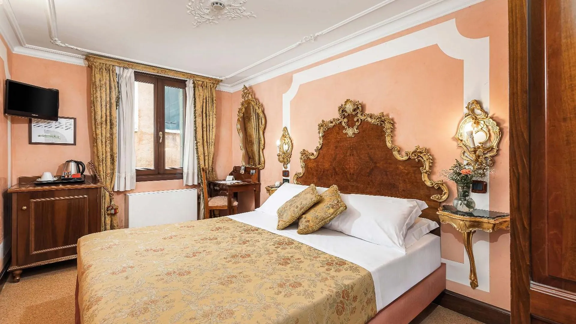 Hotel San Moise Venice