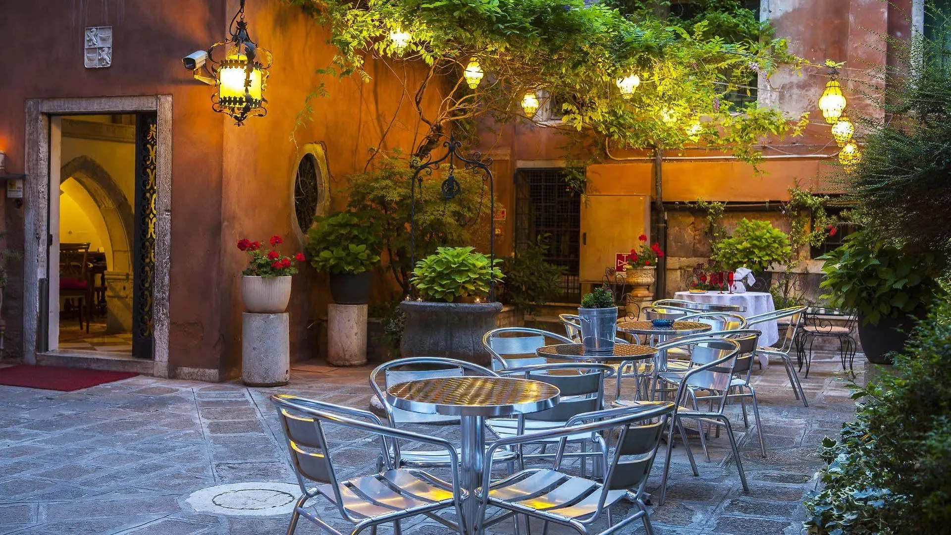 ***  Hotel San Moise Venice Italy