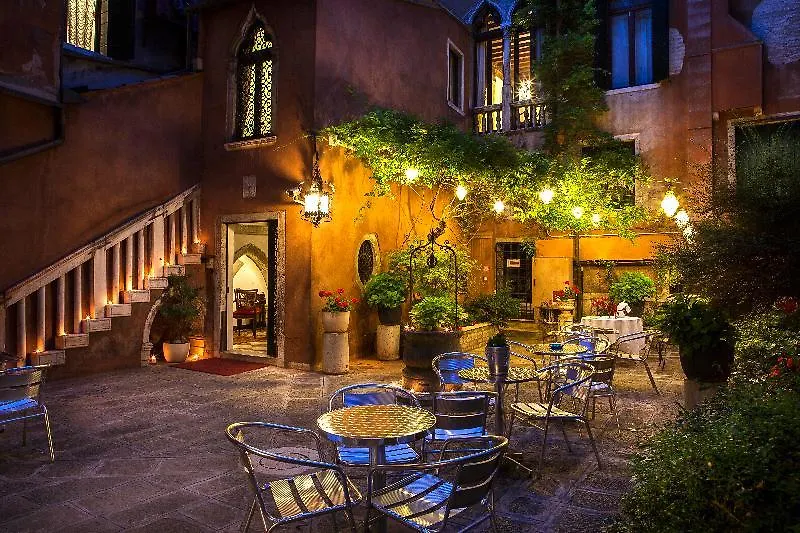***  Hotel San Moise Venice Italy