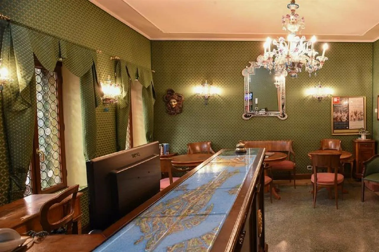 Hotel San Moise Venice