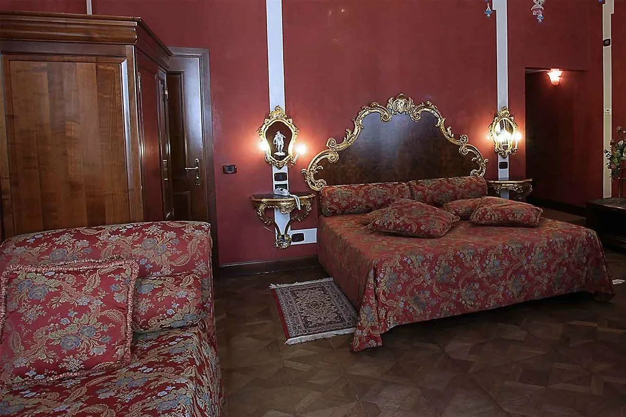***  Hotel San Moise Venice Italy