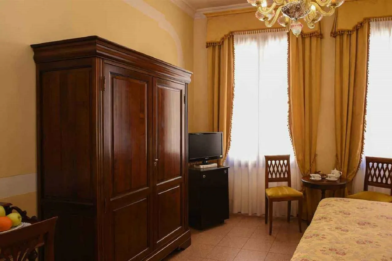 Hotel San Moise Venice