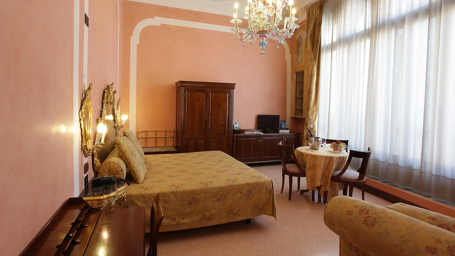 Hotel San Moisè Venetië Italië