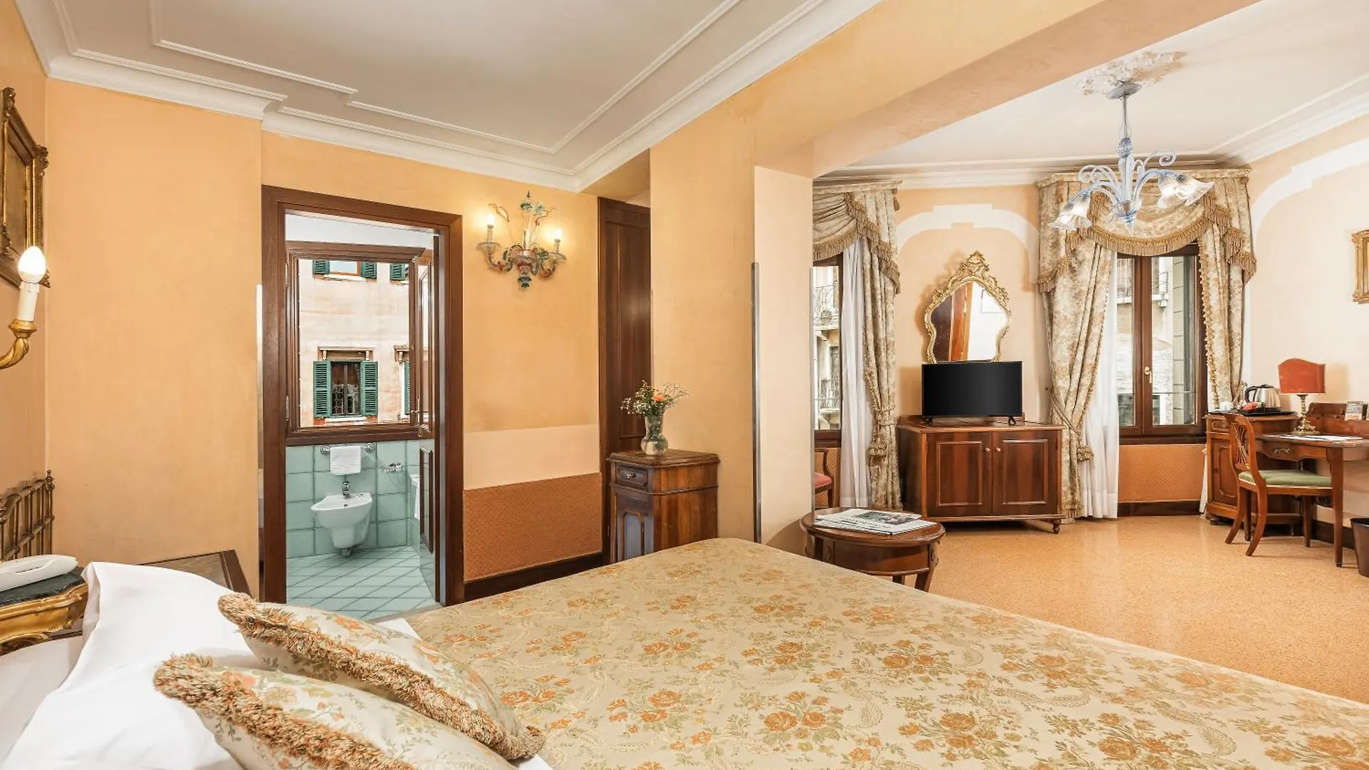 ***  Hotel San Moisè Venetië Italië
